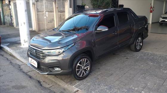 FIAT STRADA 1.3 FIREFLY FLEX VOLCANO CD CVT FIAT STRADA 1.3 FIREFLY FLEX VOLCANO CD CVT